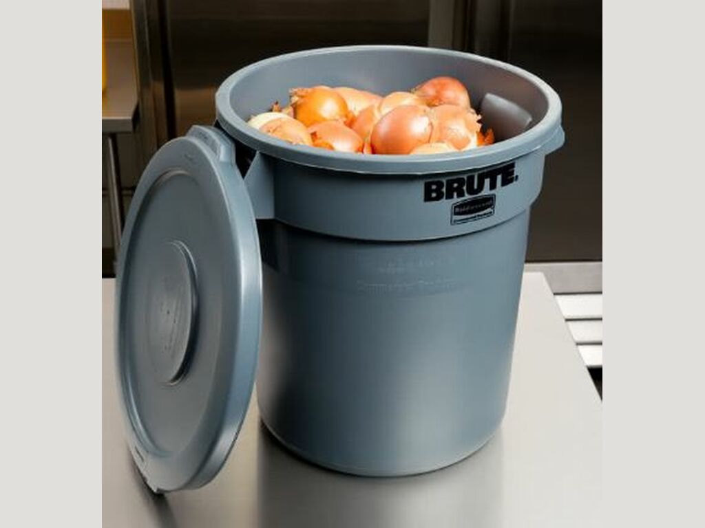 CONTENEDOR BRUTE RUBBERMAID 121.1 LITROS (1)