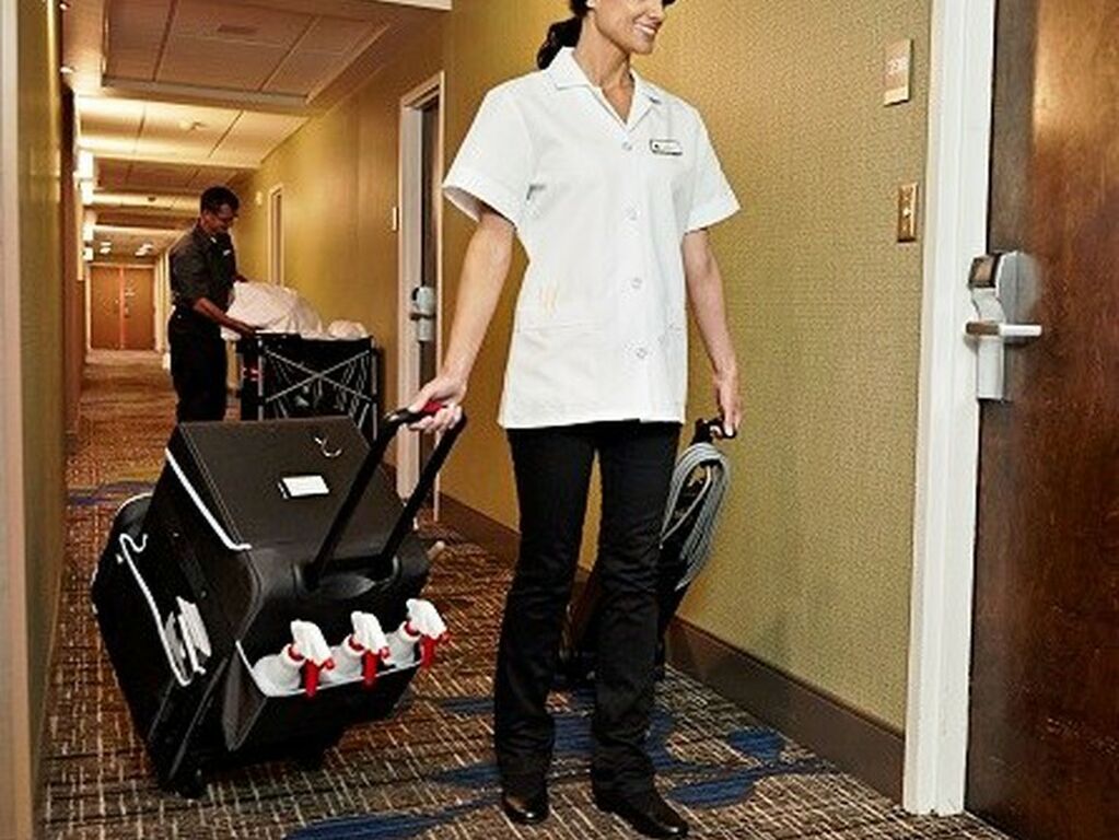 Carro de limpieza Rubbermaid quick cart mediano (2)