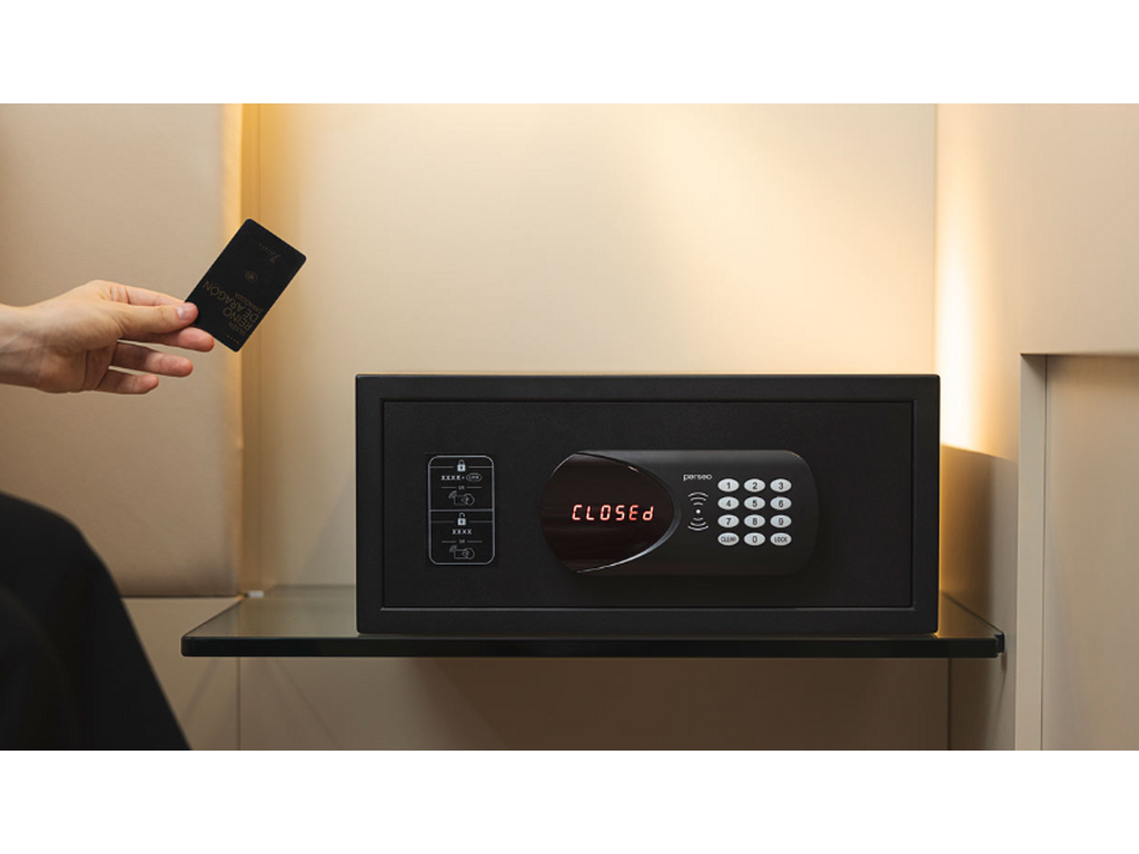 CAJA FUERTE PERSEO SERIE CAPRI (2)