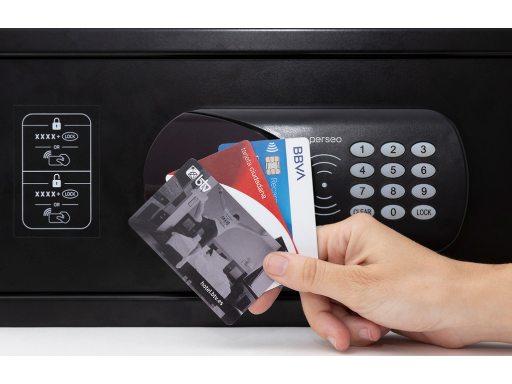 CAJA FUERTE PERSEO SERIE CAPRI (3)